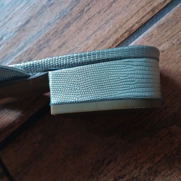 BP Talon Metallic Blue Thomg Sandals Shoes 11 - Picture 8 of 8